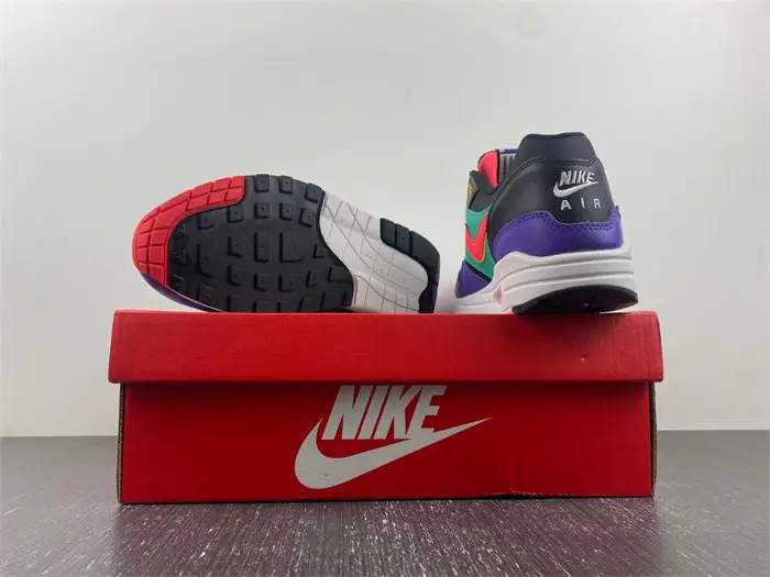 Nike Air Max 1 SE 