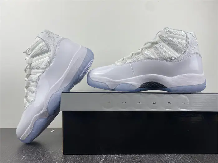 Air Jordan 11 Retro 'Silver Anniversary' 