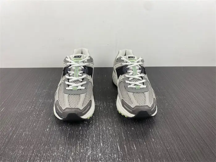 Nike Zoom Vomero 5 Cobblestone Flat Pewter 