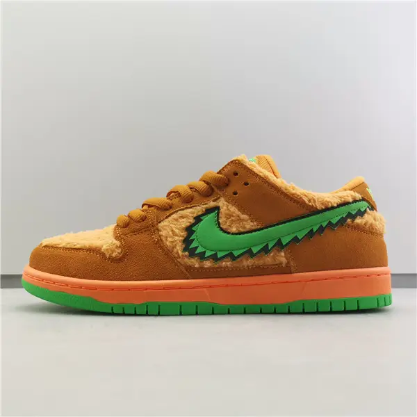 GRATEFUL DEAD X NIKE SB DUNK LOW 
