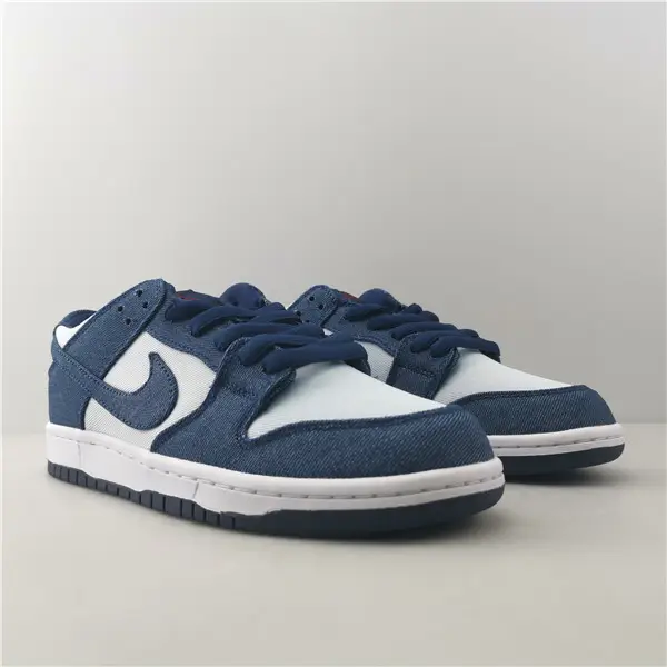 Nike SB Dunk Low Binary Blue 