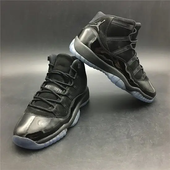 AIR JORDAN 11 RETRO 'CAP AND GOWN' 
