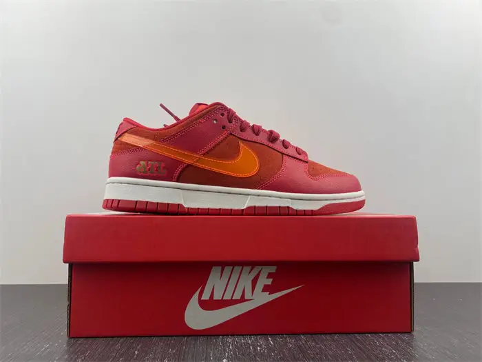 Nike Dunk Low ATL 