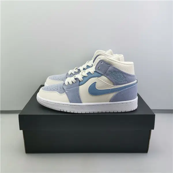 AIR JORDAN 1 MID 