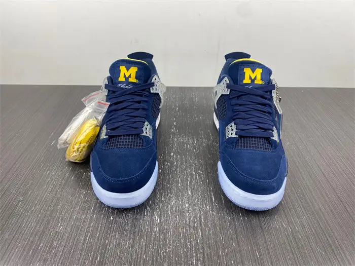 Air Jordan4 
