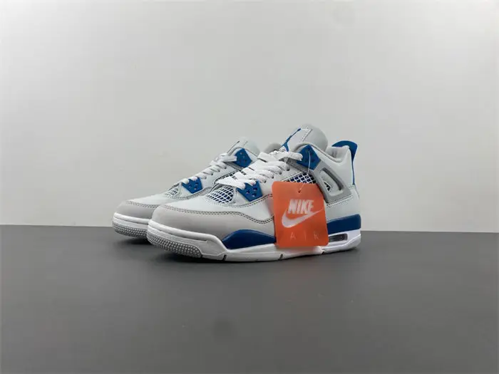 Air Jordan 4 