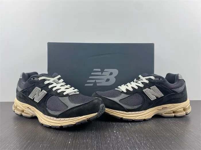 New Balance 2002R Black Dark Grey 