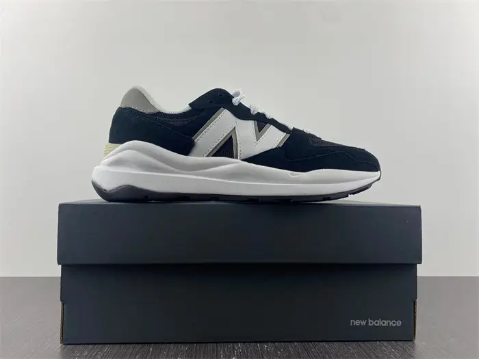 New Balance 57 40 Black White 