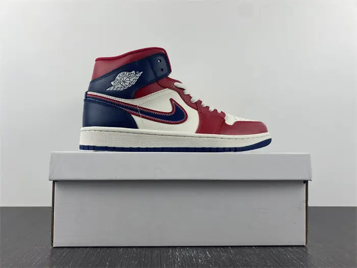 Air Jordan 1 Mid 
