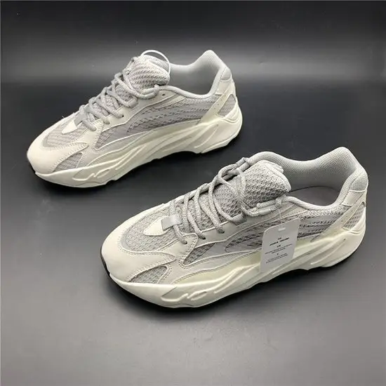 ADIDAS YEEZY BOOST 700 V2 