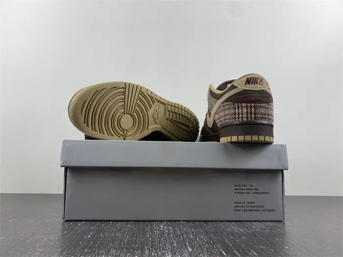 Nike SB Dunk Low Tweed 