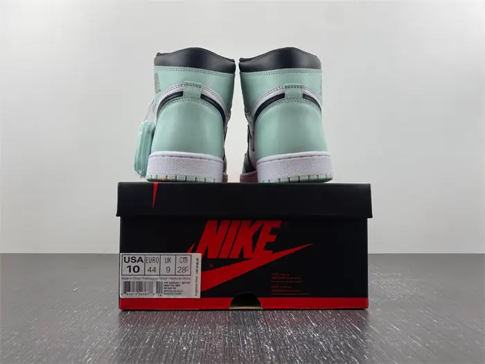 Jordan 1 Retro High Igloo 