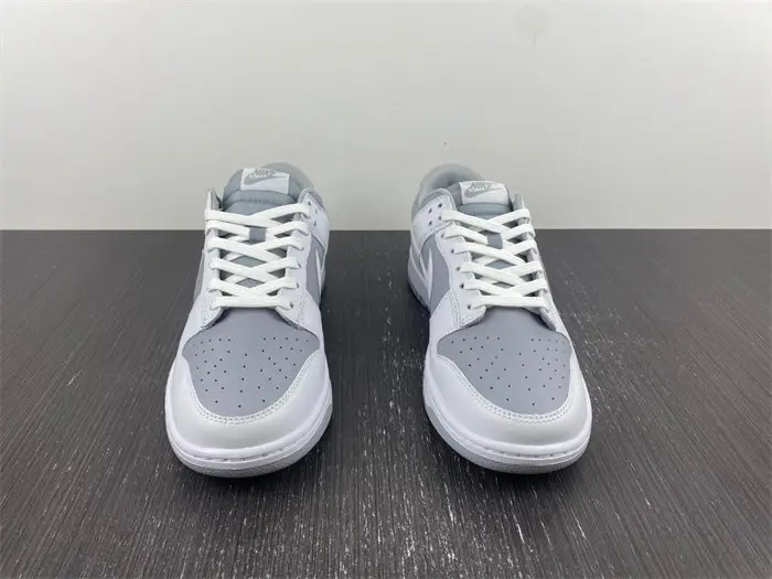 Nike Dunk Low Retro White Grey 