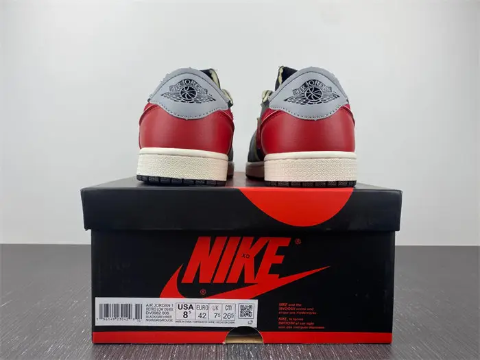 NIKE Air Jordan 1 Low 