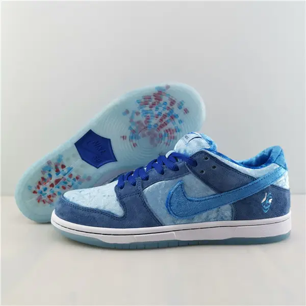 NIKE SB DUNK LOW PRO QS 