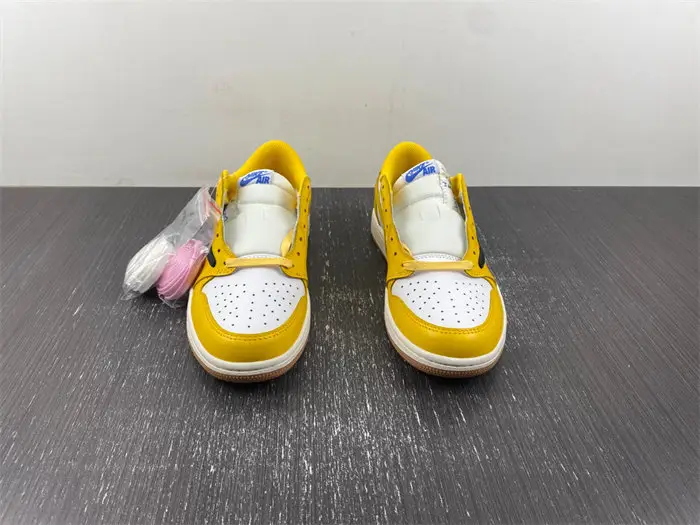 Jordan 1 Retro Low OG SP Travis Scott Canary 