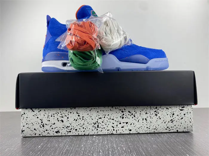 Air Jordan 4 