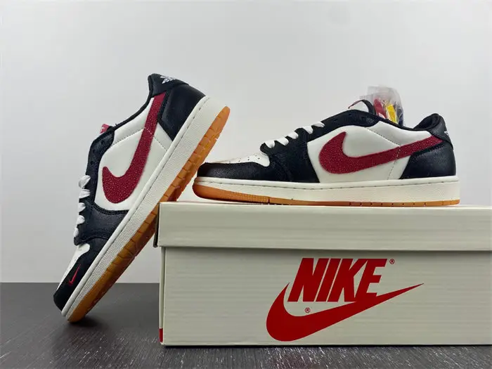 Air Jordan 1 Low 