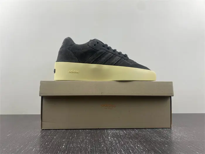 FOG x Adidas forum 86 LO 