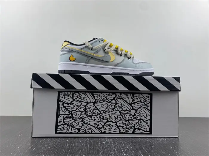 Nike Dunk Low 