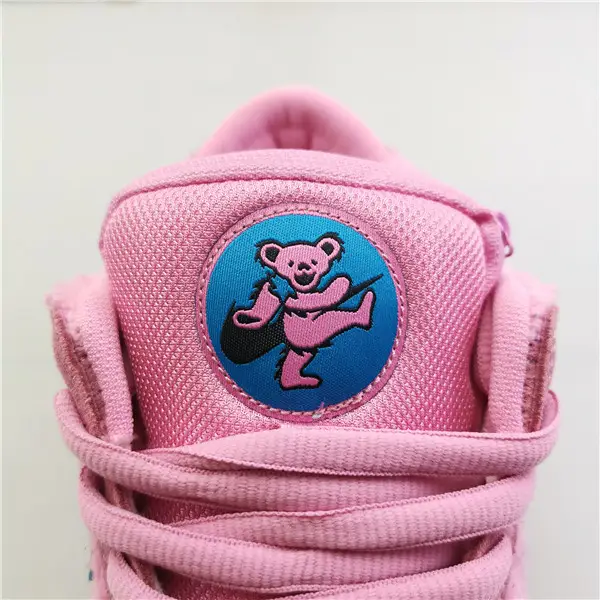 GRATEFUL DEAD X NIKE SB DUNK LOW 