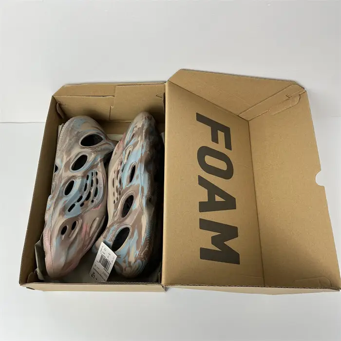 adidas Yeezy Foam RNNR MX Sand Grey 