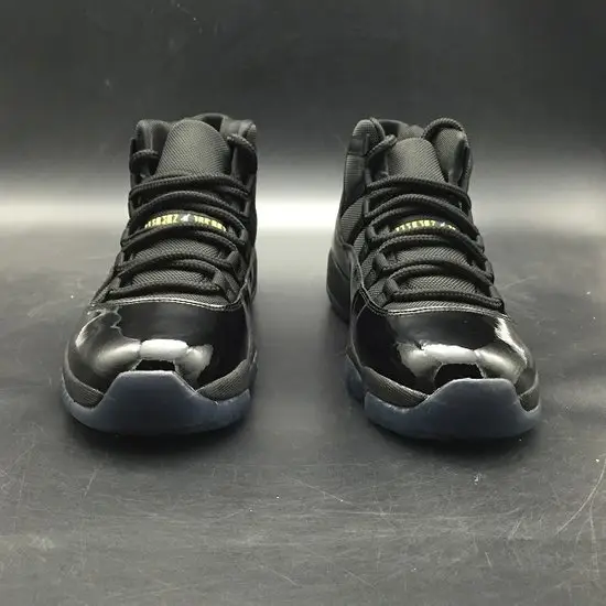 AIR JORDAN 11 RETRO 