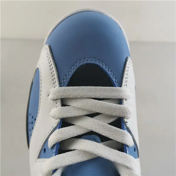 AIR JORDAN 