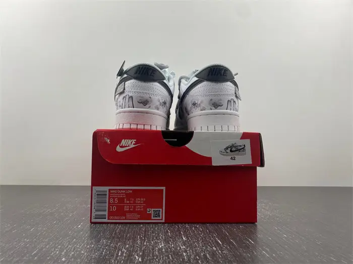 Nike Dunk Low 