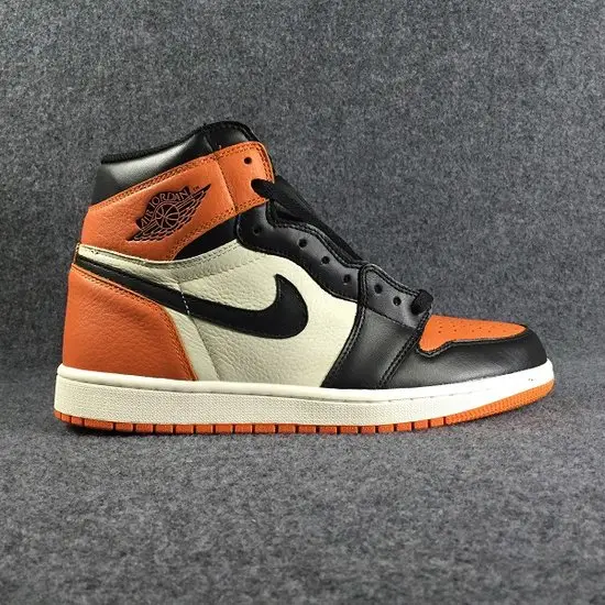 AIR JORDAN 1 RETRO HIGH 