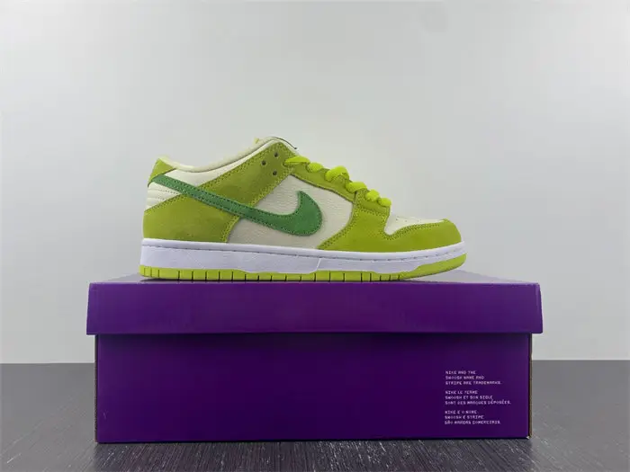 Nike SB Dunk Low Green Apple 