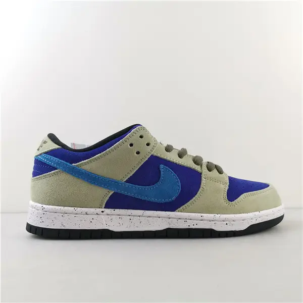 Nike Dunk Low SB Celadon 