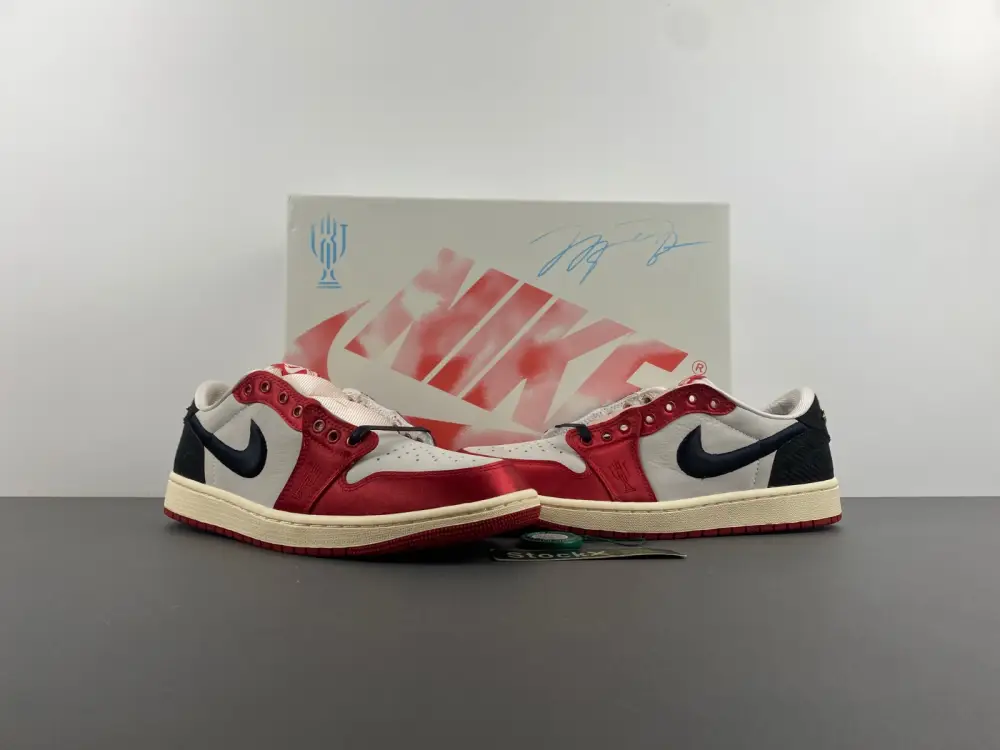 Trophy Room x Air Jordan 1 LowOG  AEE17