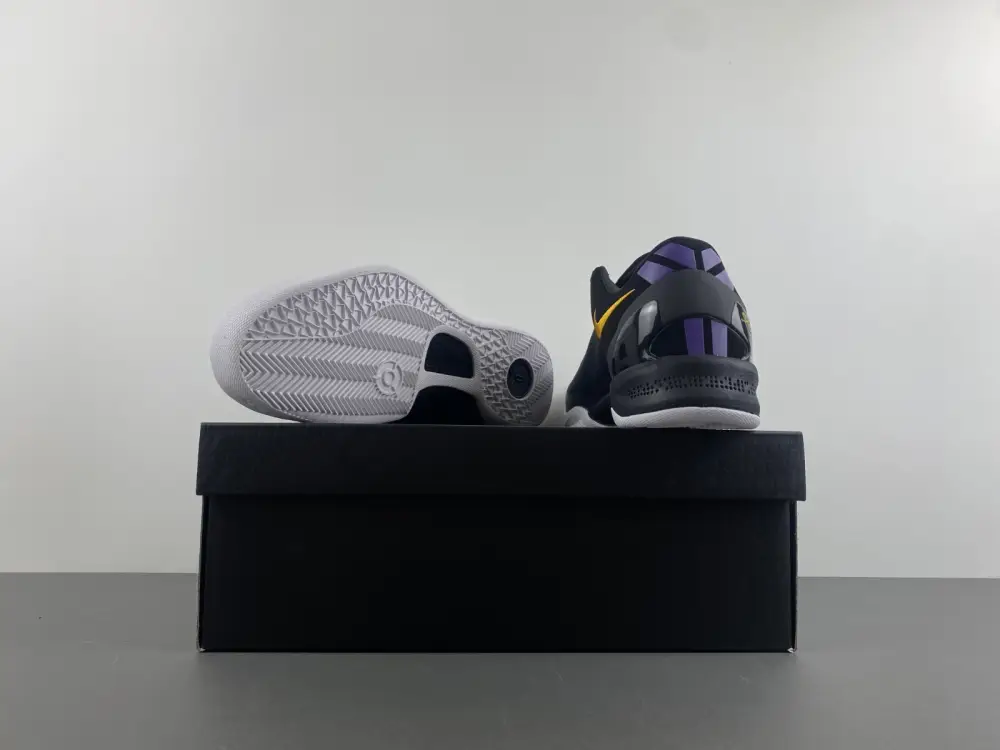 Nike Kobe 8 Protro 