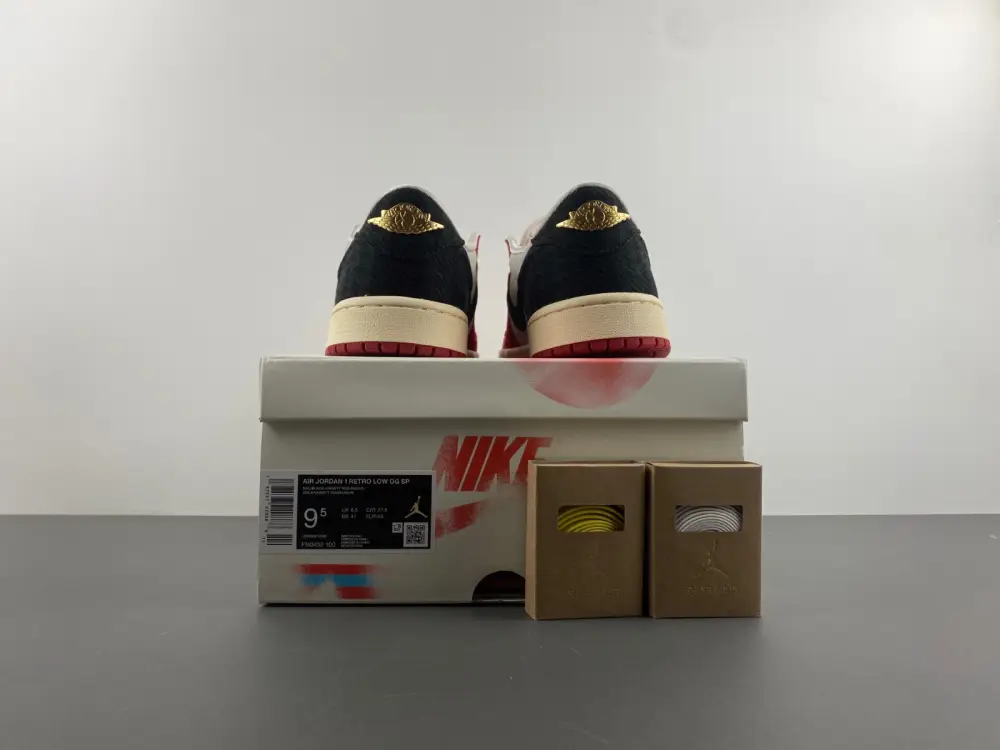 Trophy Room x Air Jordan 1 LowOG 