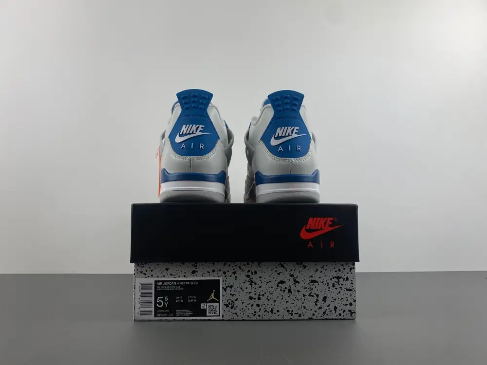 Air Jordan 4 Retro 