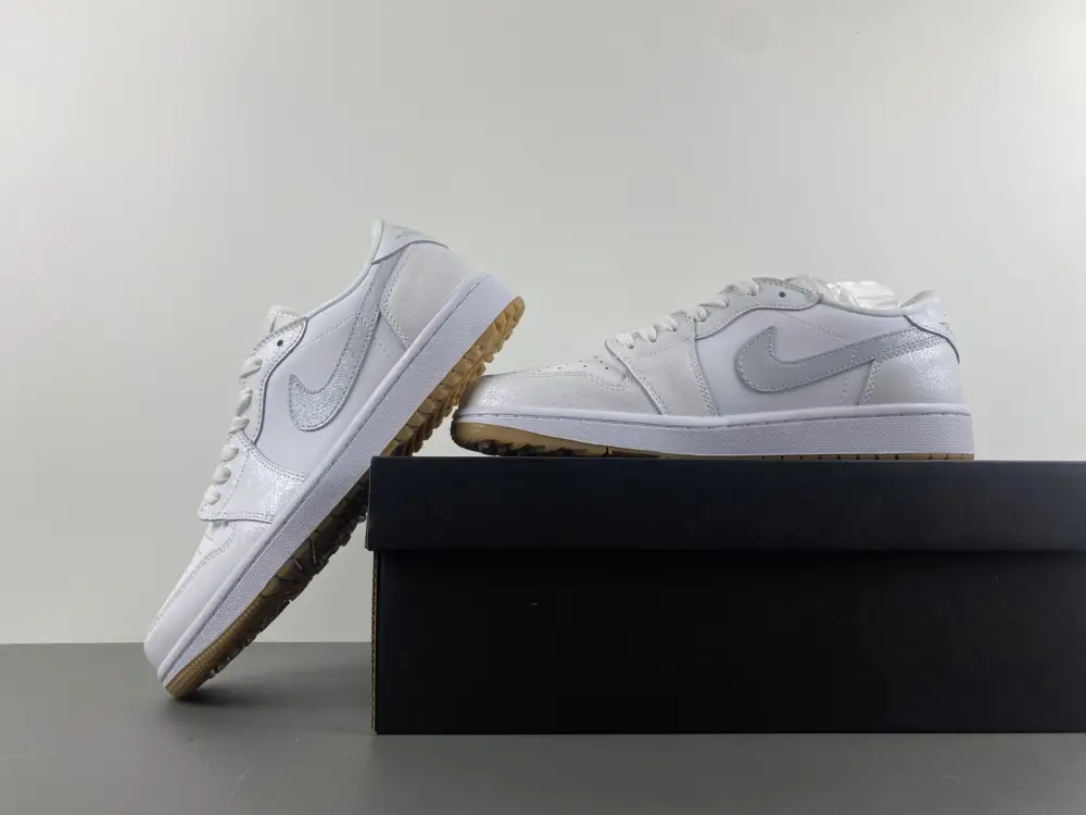 Air Jordan 1 Low 