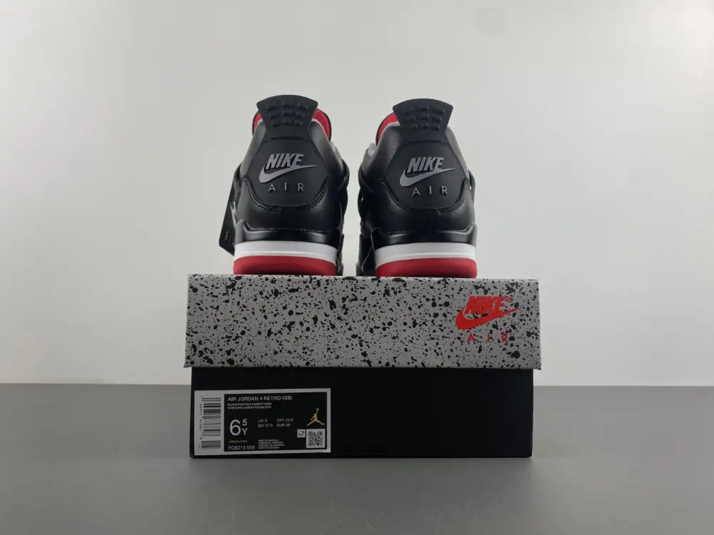 Air Jordan 4 