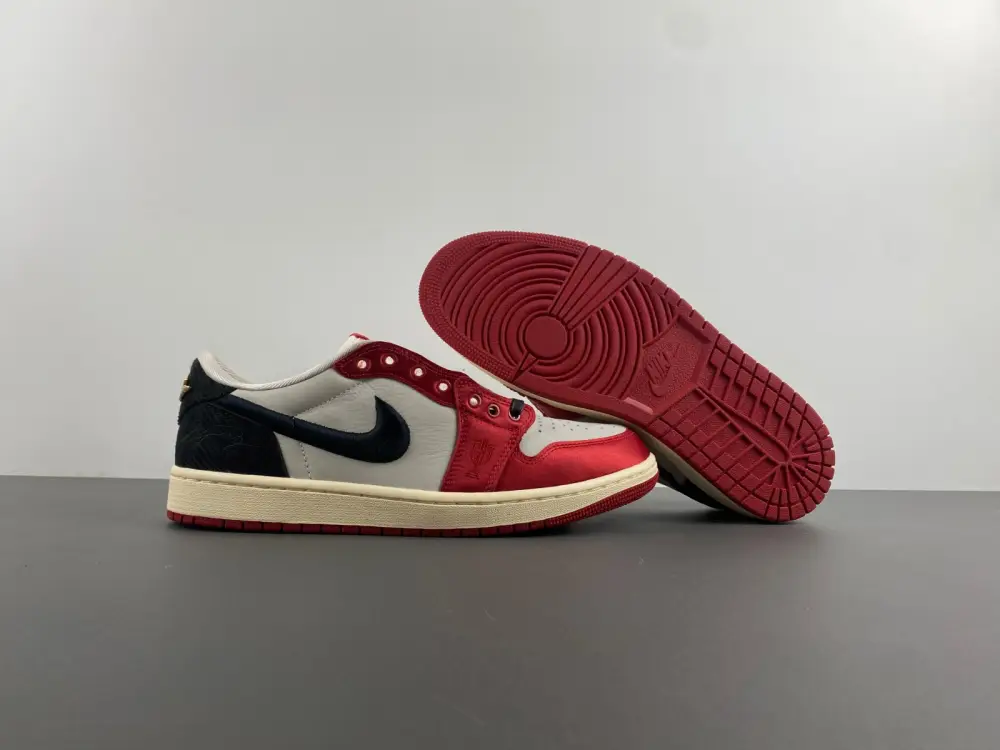Trophy Room x Air Jordan 1 LowOG 