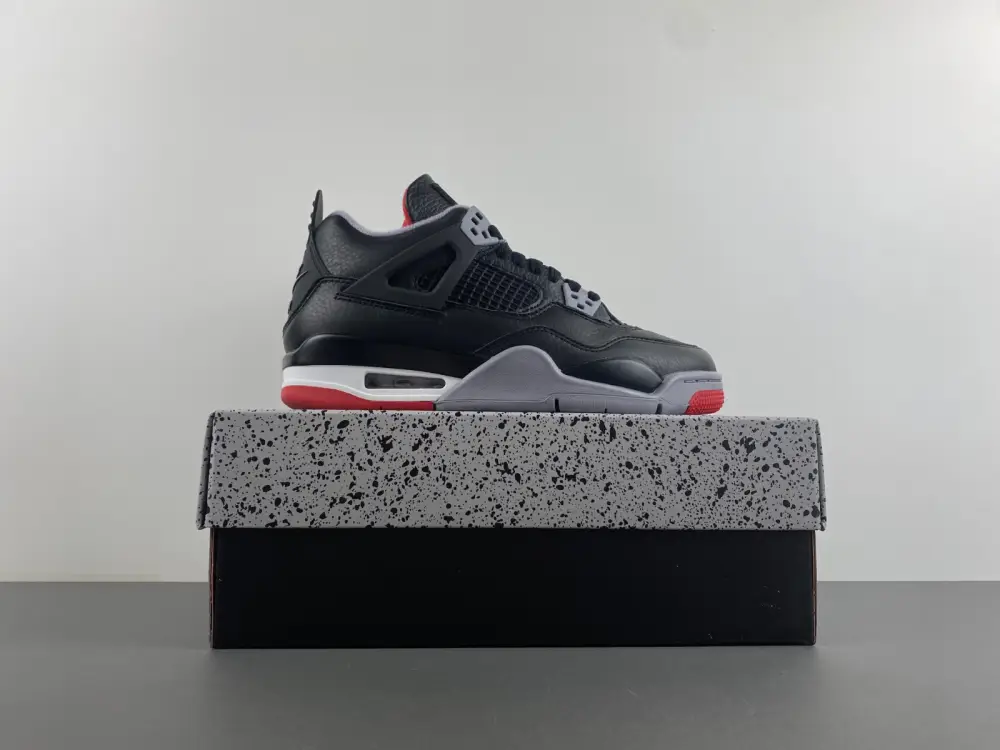 Air Jordan 4 