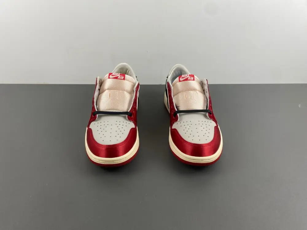 Trophy Room x Air Jordan 1 LowOG 