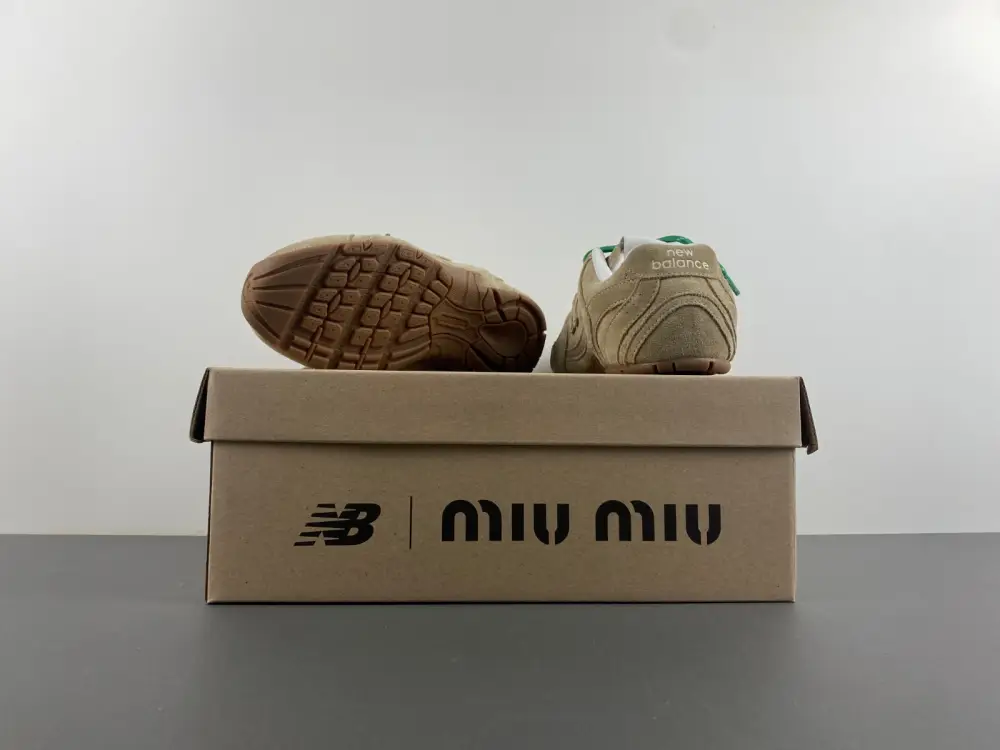 New Balance X Miu Miu 530 SL 