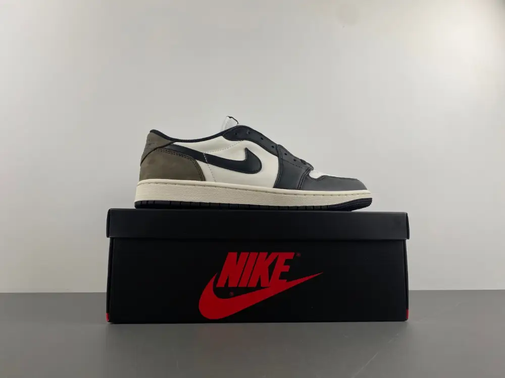 Air Jordan 1 Low OG 
