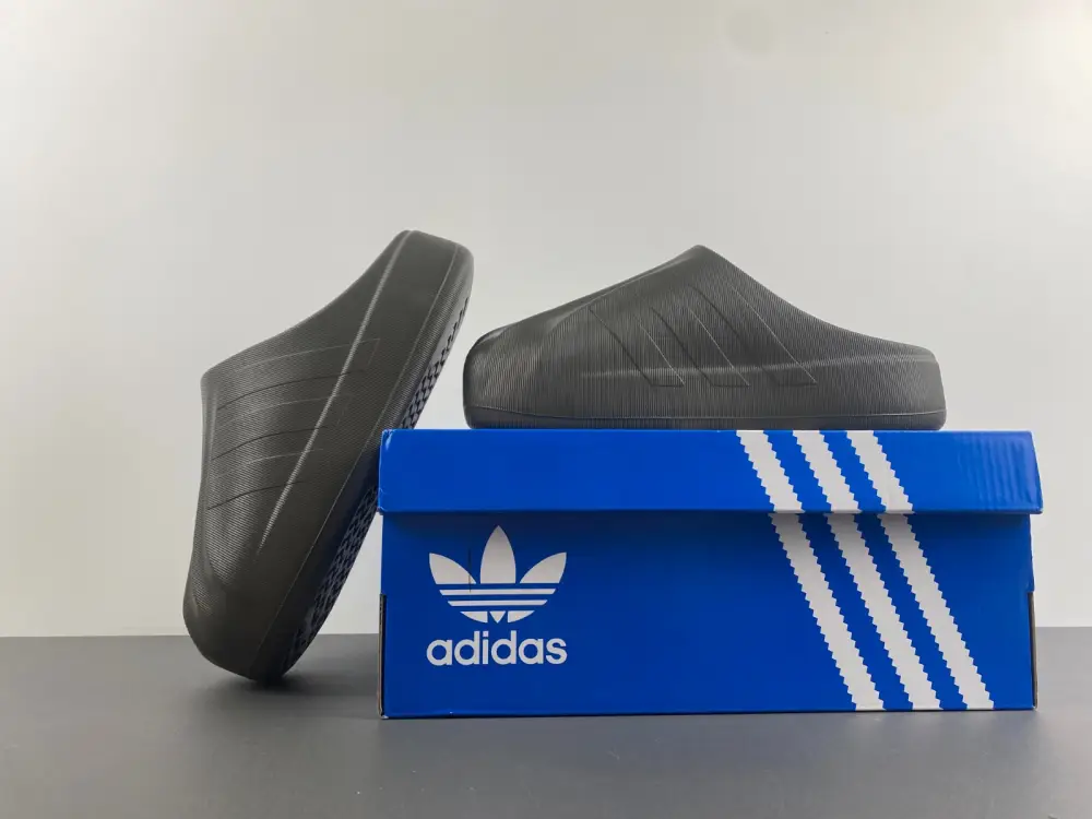 adiFOM SUPERSTAR MULE 