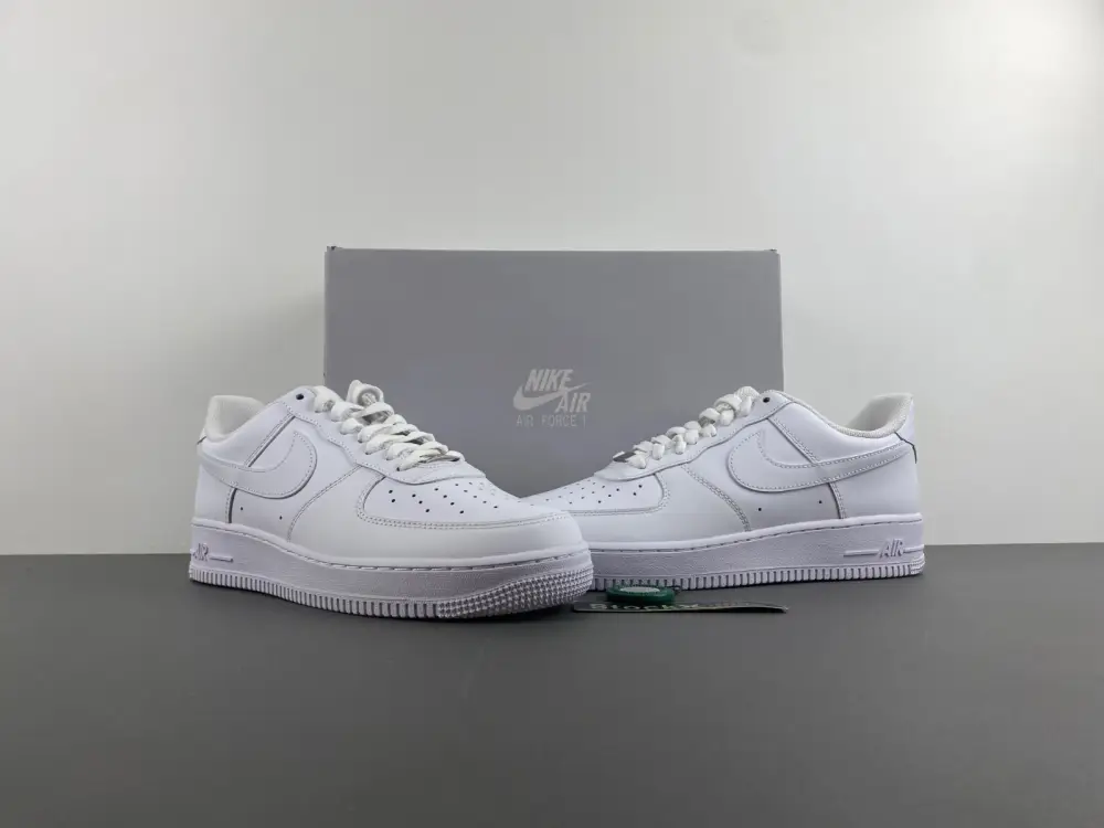 Nike Air FORCE 1 white 