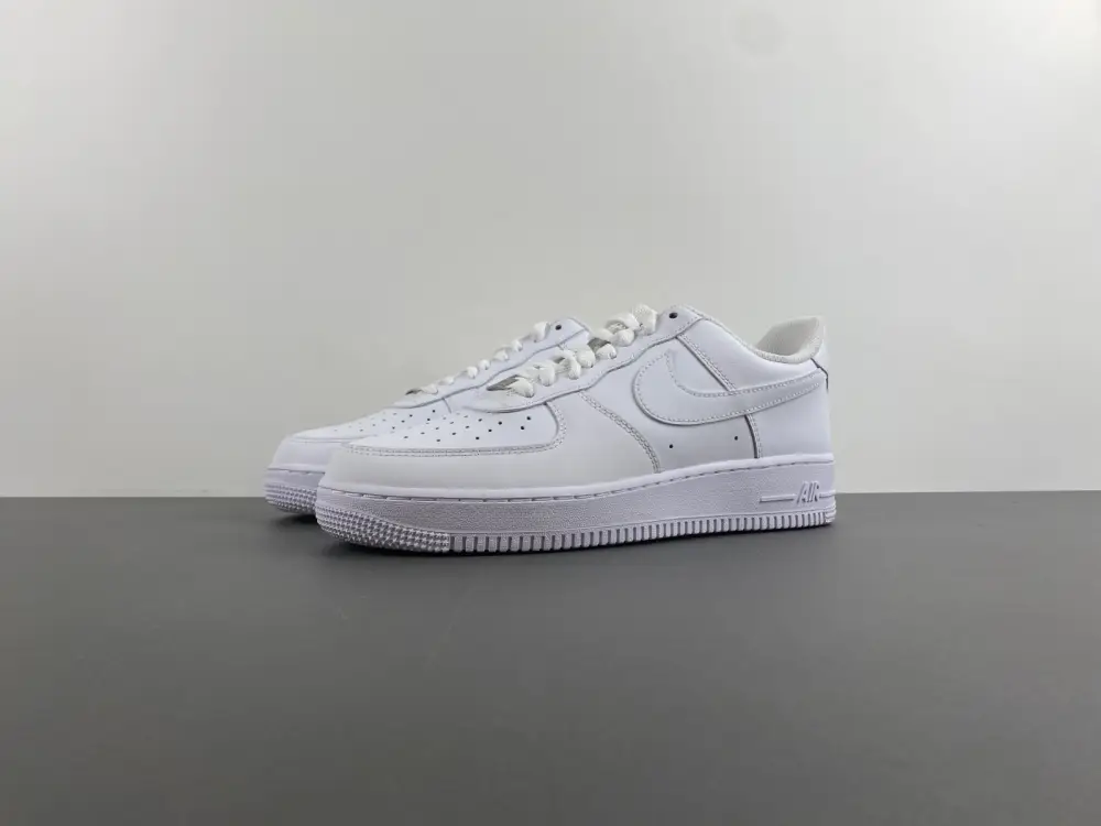 Nike Air FORCE 1 white 