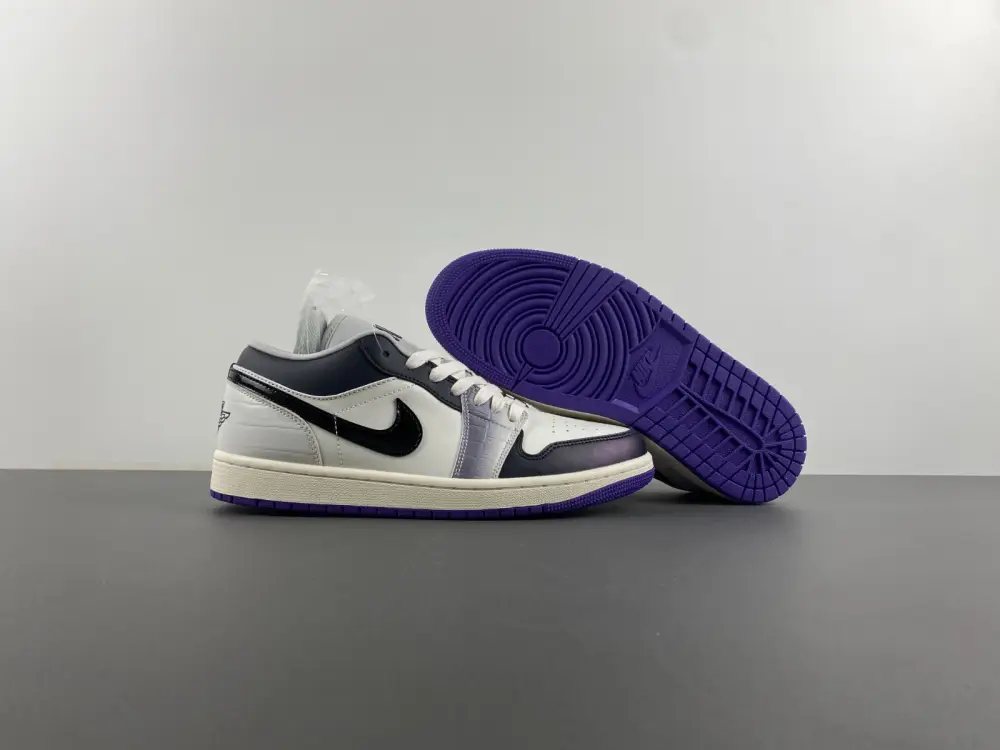 Air Jordan 1 Low 