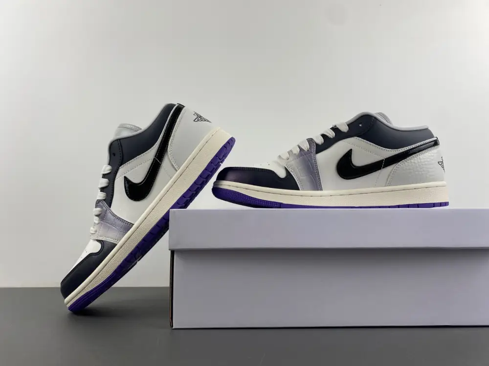 Air Jordan 1 Low 