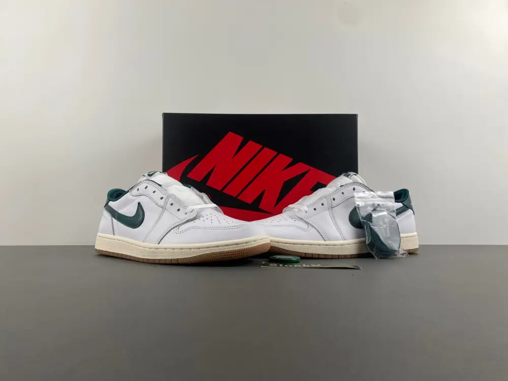 Air Jordan 1 Low OG WMNS 