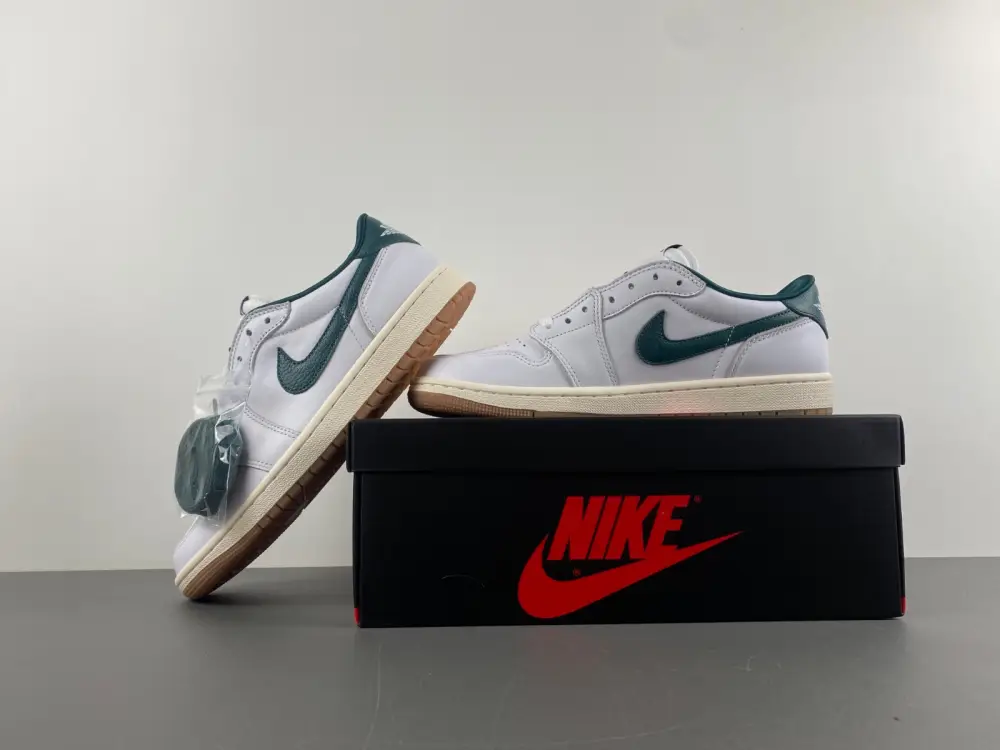 Air Jordan 1 Low OG WMNS 